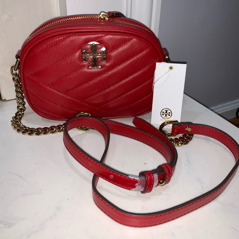 Tory Burch Kira chevron camera bag